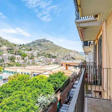 A Look Of Taormina Apartments - A Few Steps From The Center Exterior foto